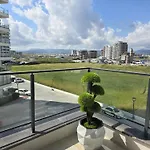 With Pool Access At Caesar Apartment *