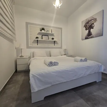 아파트 With Pool Access At Caesar *