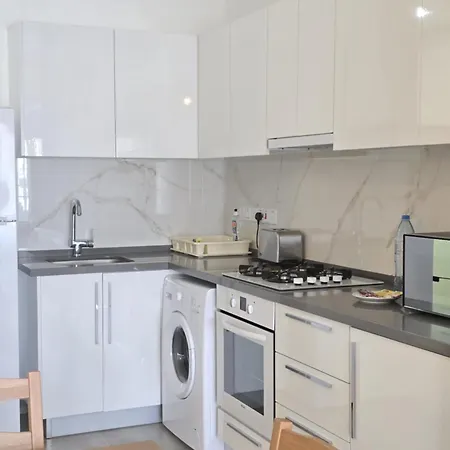 With Pool Access At Caesar * Trikomo