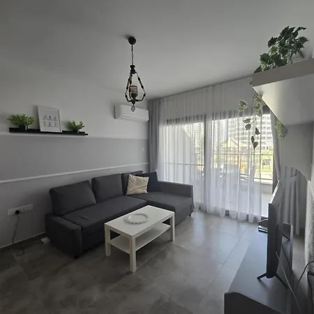 With Pool Access At Caesar *