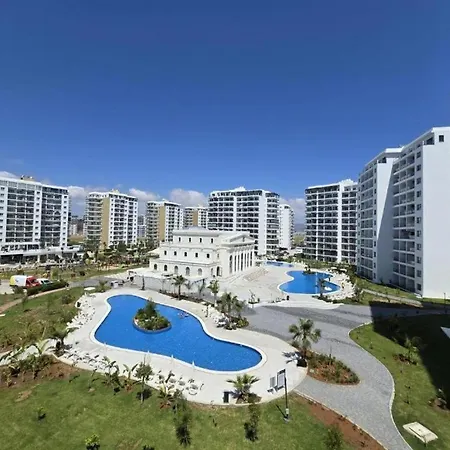 Lägenhet With Pool Access At Caesar