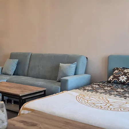 With Pool Access At Caesar *