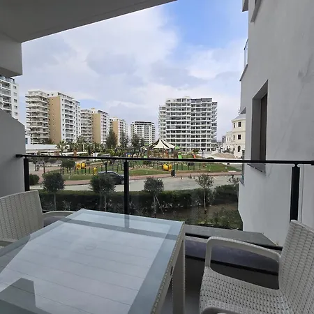 With Pool Access At Caesar Trikomo